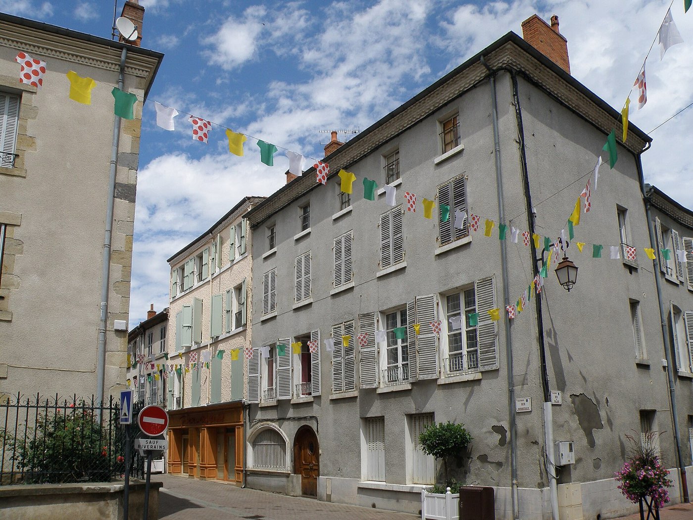 Rue du centre historique d'Issoire